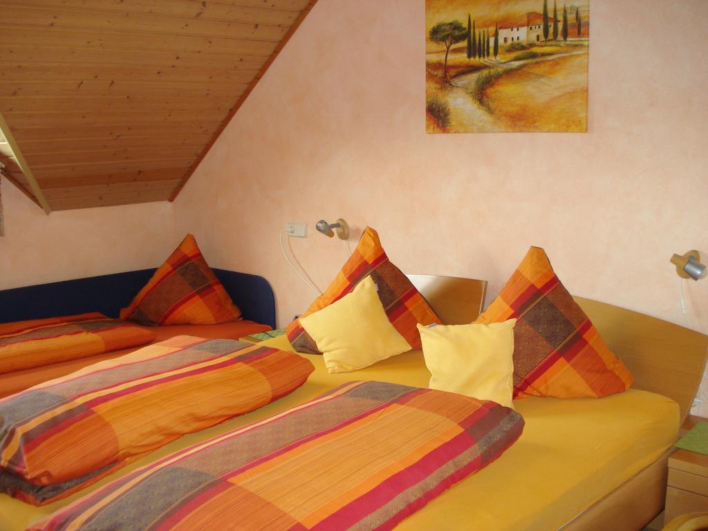 Ferienwohnungen - Gaestehaus Gertrud Moog- Rust Dış mekan fotoğraf