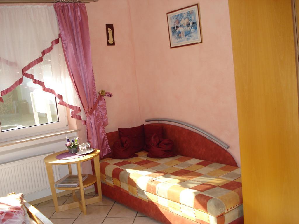 Ferienwohnungen - Gaestehaus Gertrud Moog- Rust Dış mekan fotoğraf